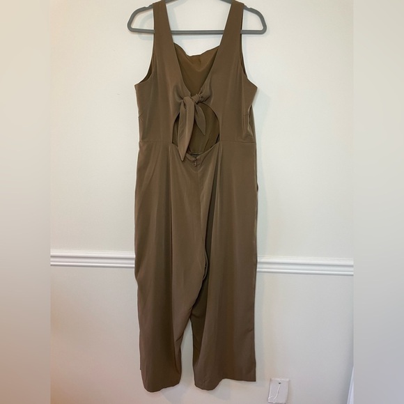 Dynamite Dakota Tie Back Jumpsuit XL - Picture 8 of 15